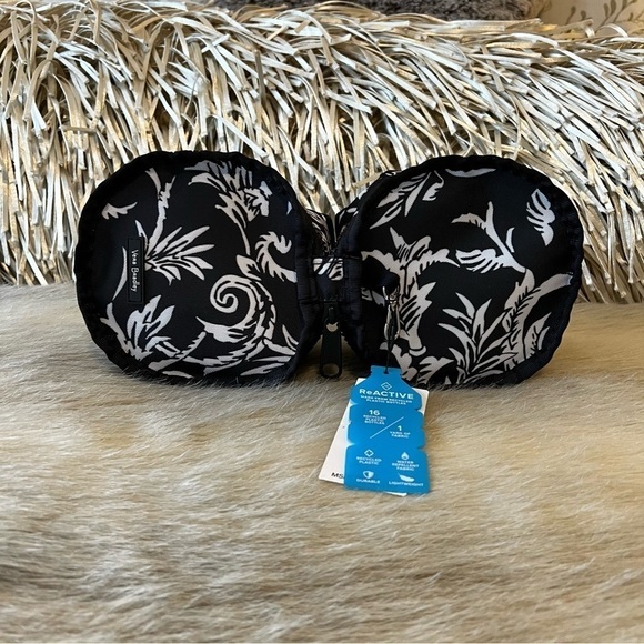 New VERA BRADLEY Glass Vines Lighten Up Two-Pack Collapsible Travel Pet Bowls - Picture 5 of 13